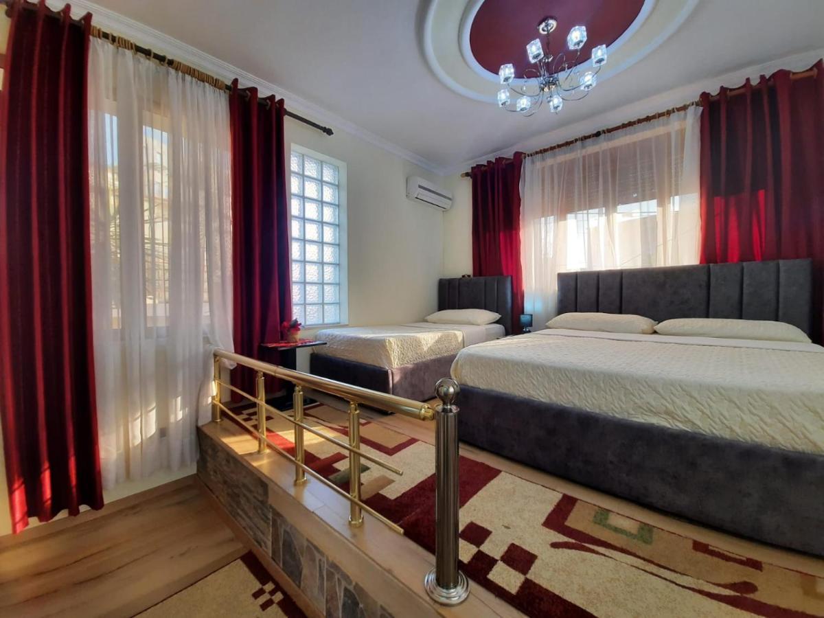 Villa 53 Tirana Esterno foto