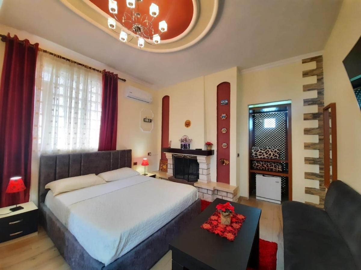 Villa 53 Tirana Esterno foto