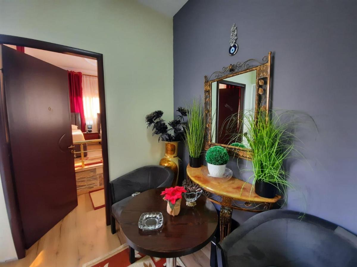 Villa 53 Tirana Esterno foto