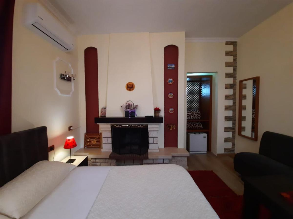 Villa 53 Tirana Esterno foto